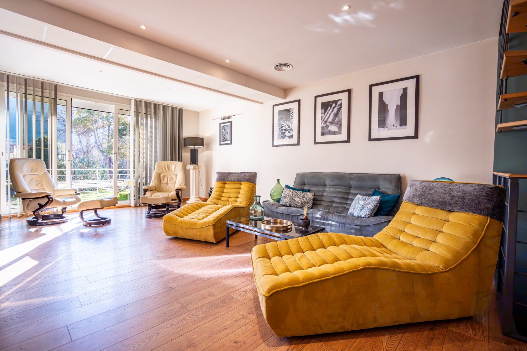 Authentique maison de village rénovée avec jardin et piscine