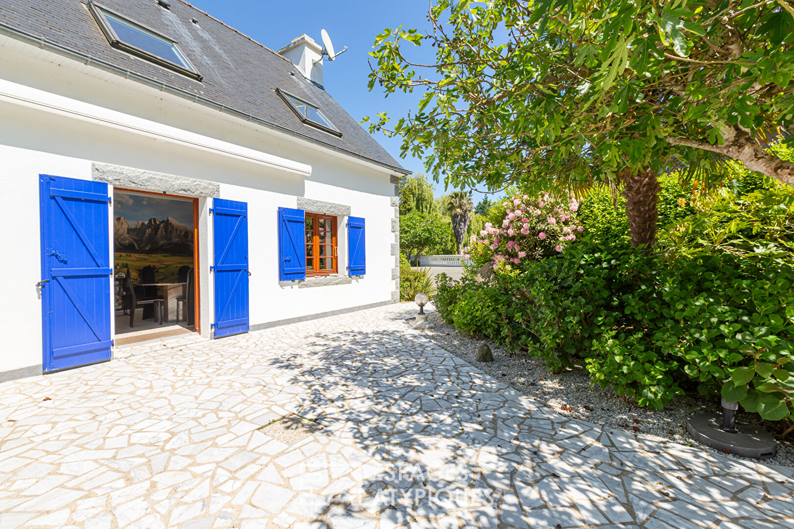 Maison familiale au coeur d’un parc arboré avec plan d’eau à Étables-sur-Mer