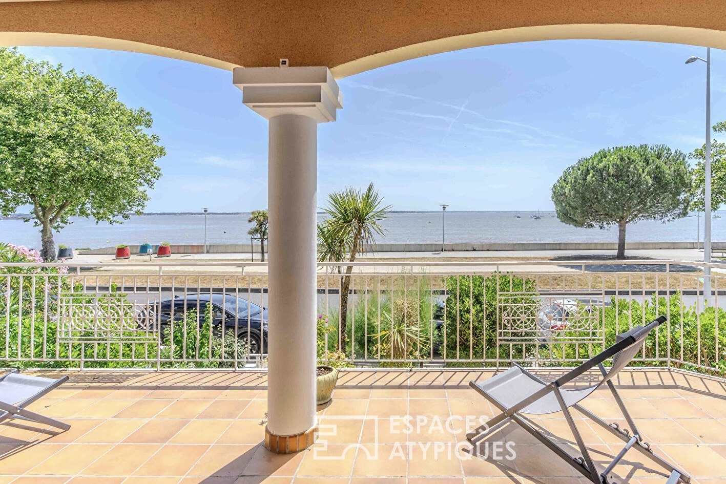 Une villa singulière, où la mer devient un luxe quotidien