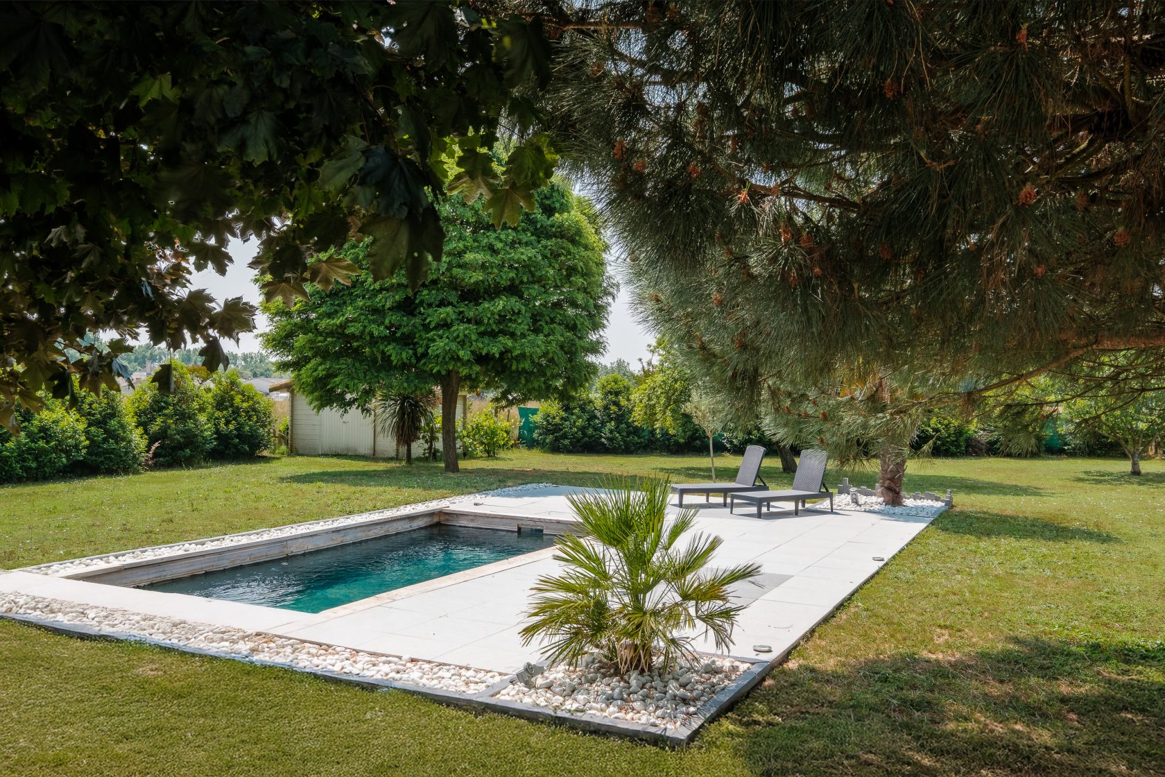 Charmante maison familiale en pierre avec piscine