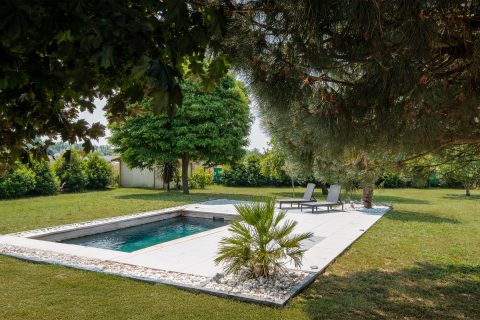 Charmante maison familiale en pierre avec piscine