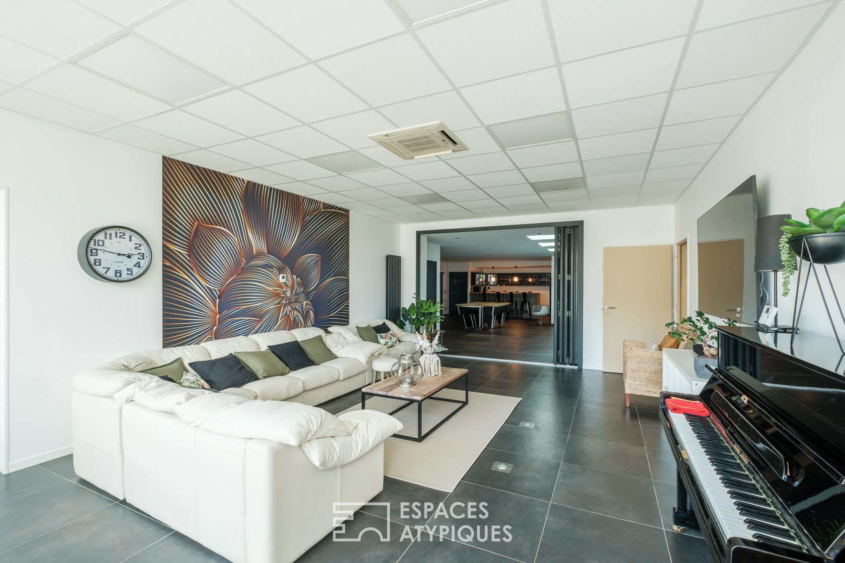 Loft contemporain avec piscine