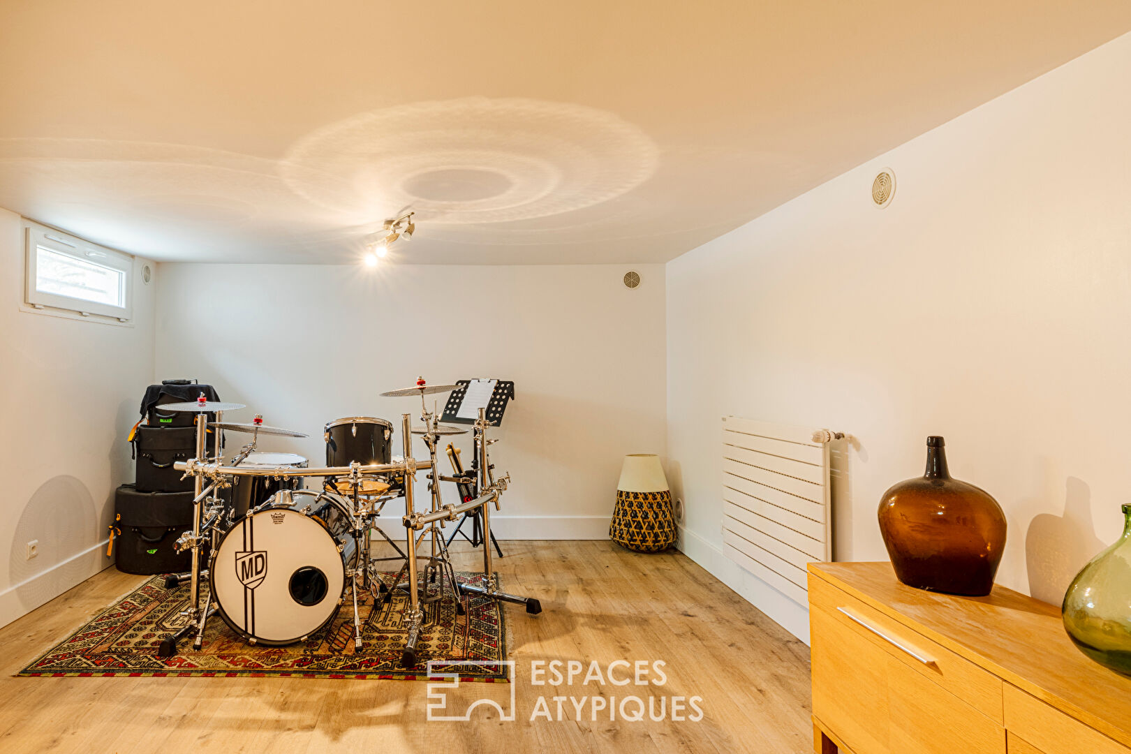 Meulière de charme, idéalement située, à deux pas de la mairie