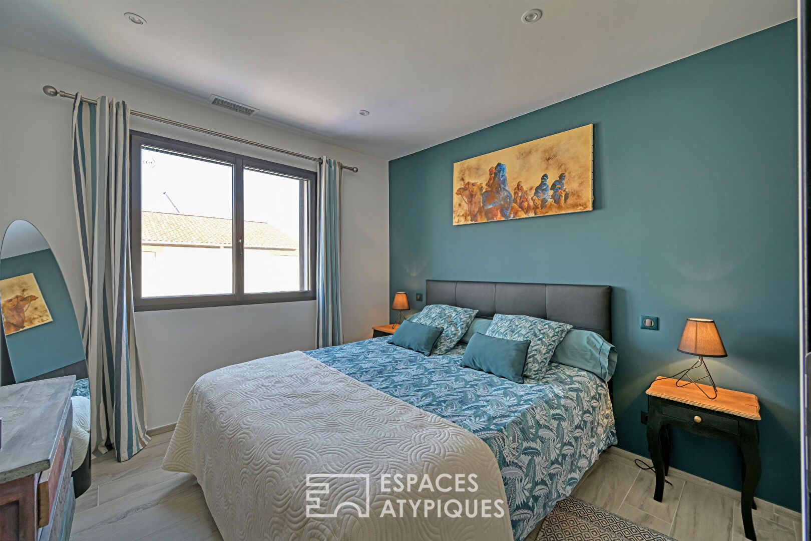 Renovated house with swimming pool and terraces close to the sea
