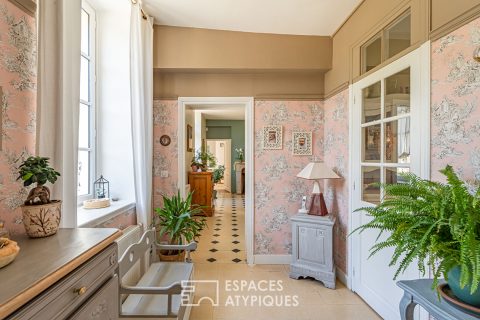 Former renovated coaching inn in the heart of the Chevreuse Valley