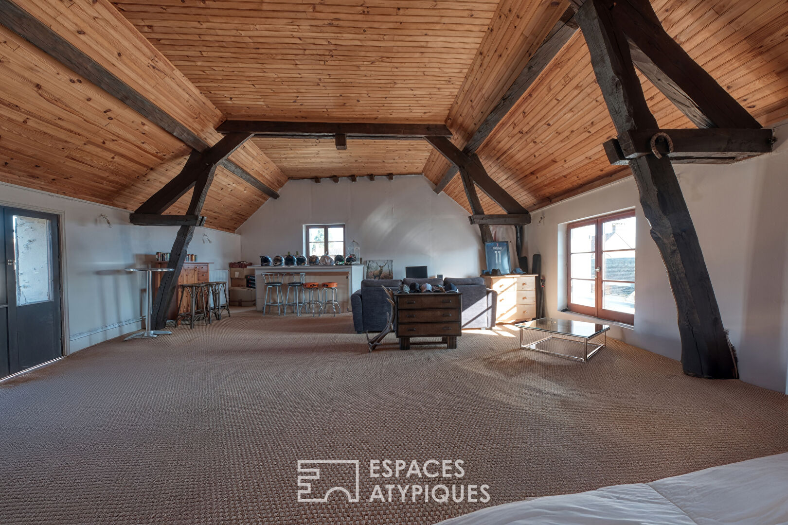 Charming 15th century house to renovate, in Prunay in Yvelines