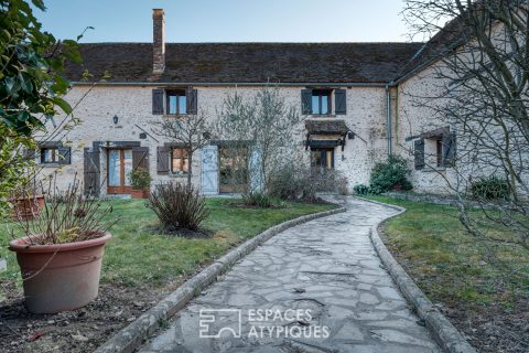 Maison de charme du XVe à rénover, à Prunay en Yvelines