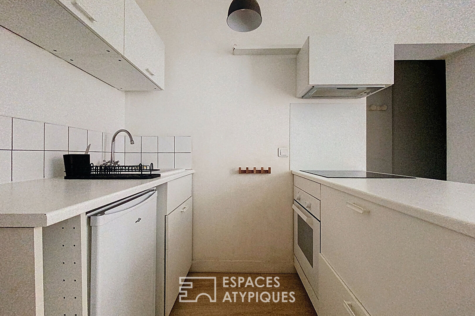 2-room apartment with patio in Chartrons