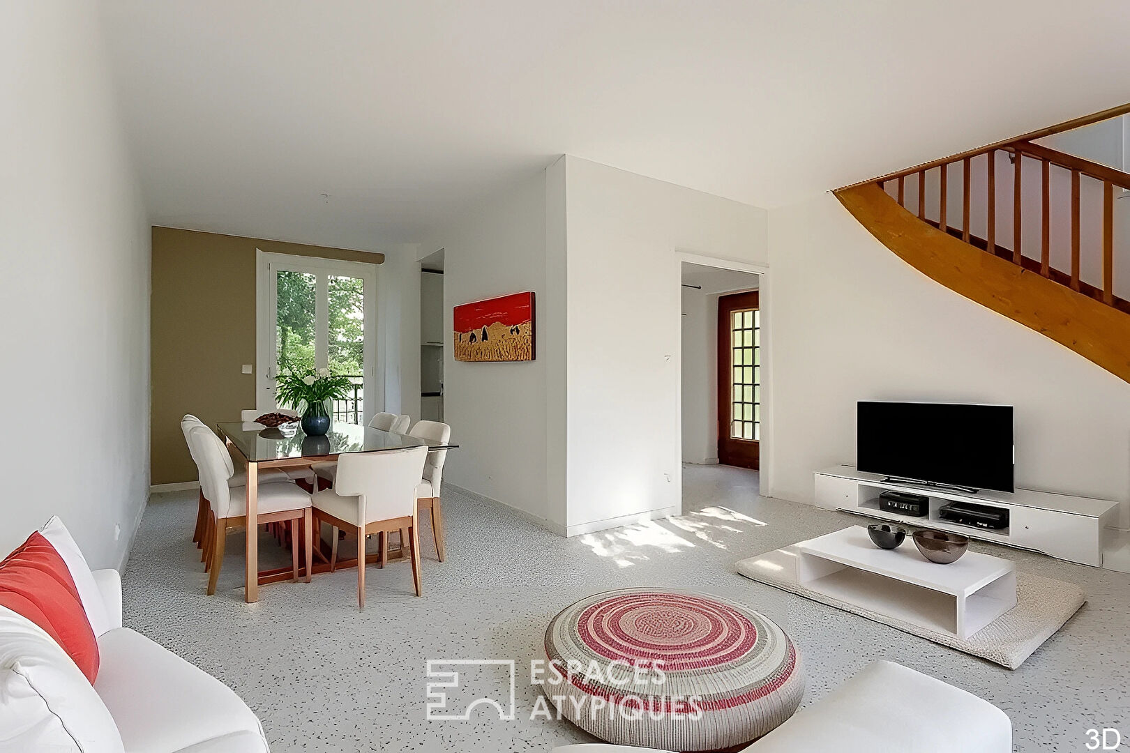 Charming 1920s house with garden and development potential