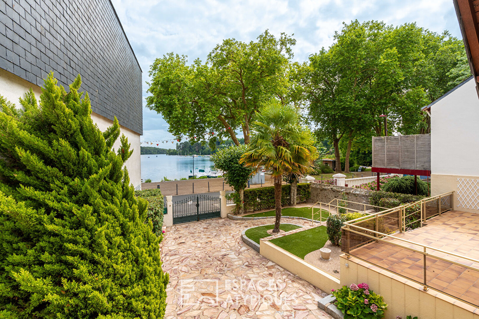 Maison familiale de ville Suce Sur Erdre 191m2