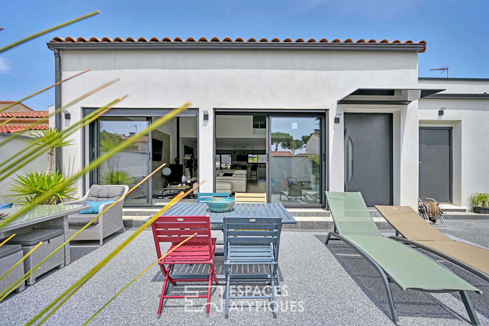 Maison de grand standing avec piscine à deux pas de la mer