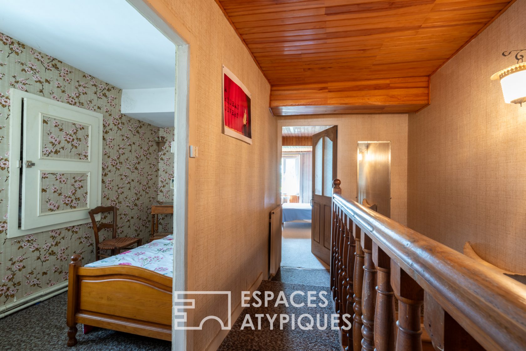 Grande maison familiale et sa vue incroyable au coeur de la cité du livre – Bécherel