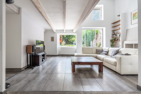 Renovated early 20th century town house and its bucolic garden