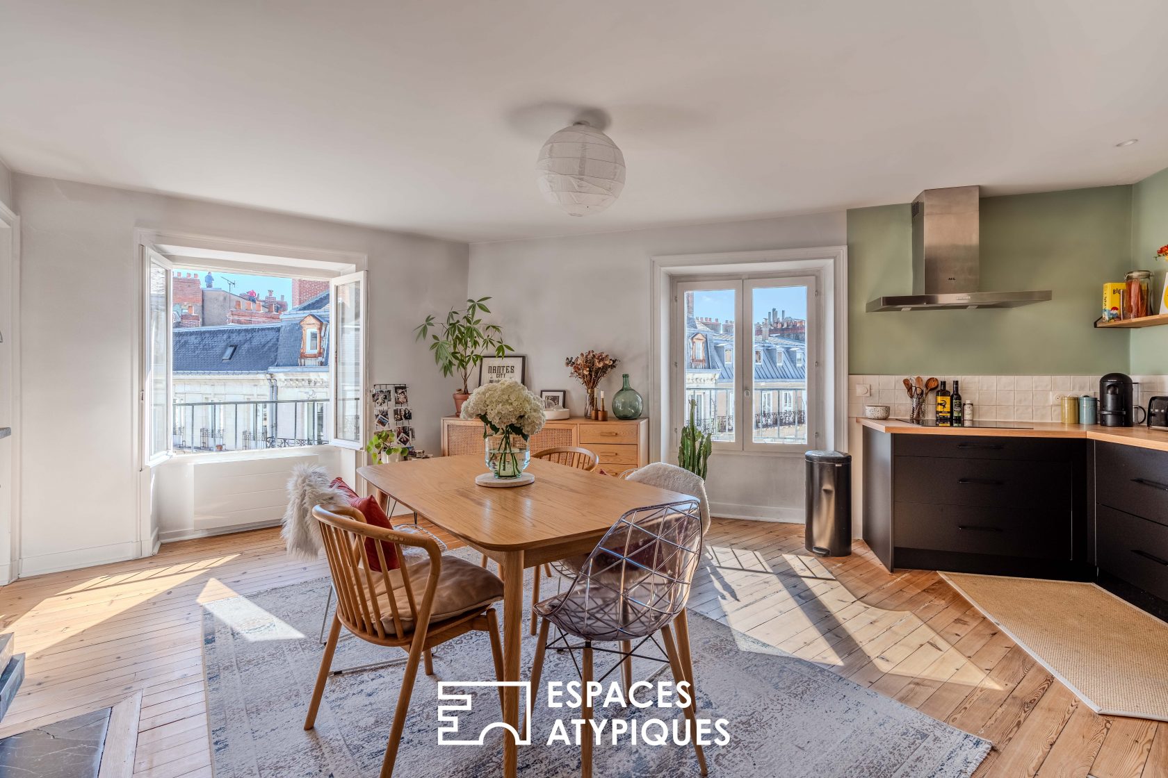 A Beautiful Escape on the Rooftops of Nantes, a Stone’s Throw from the Cathedral