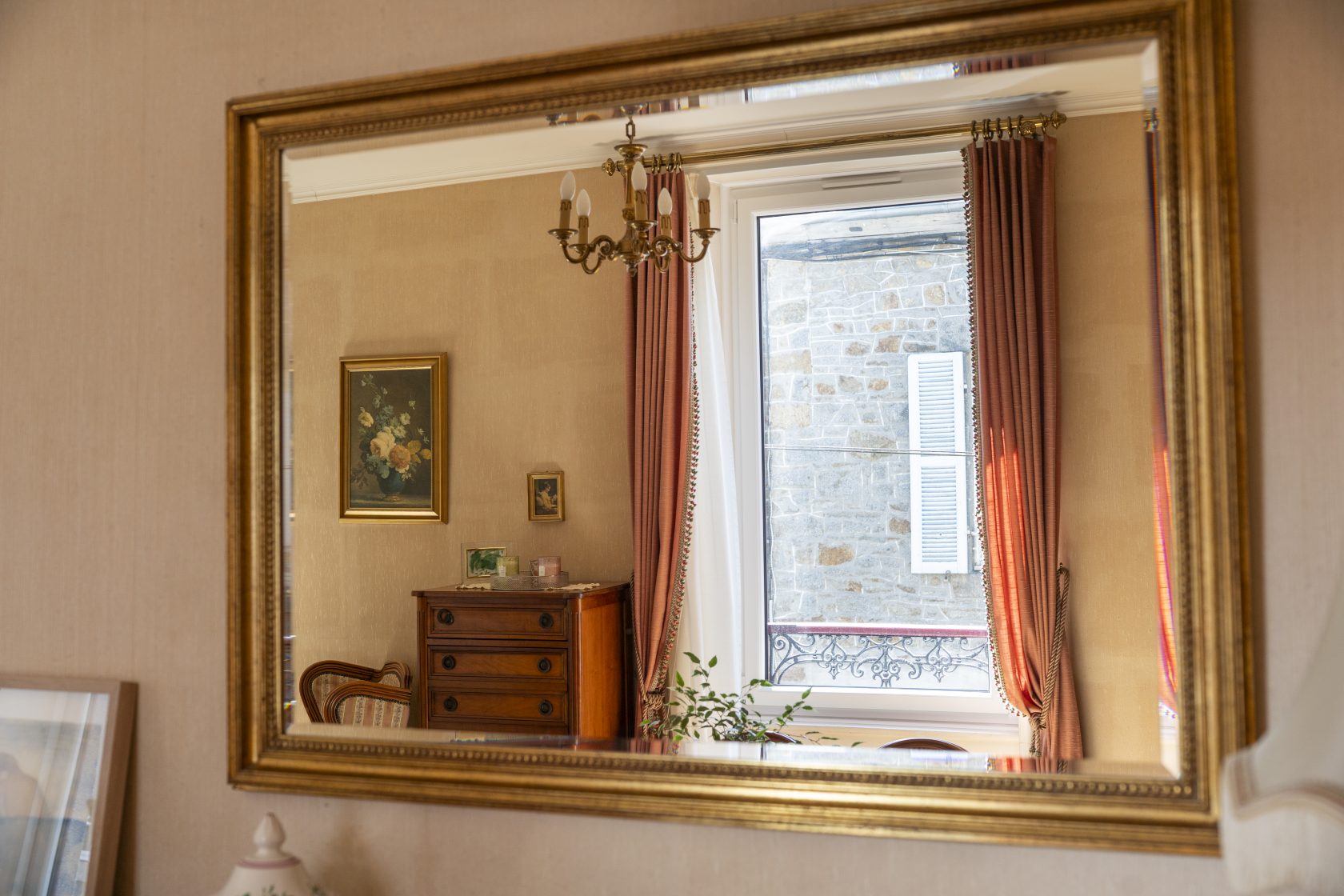 Townhouse between the train station district and the town centre of St Brieuc.