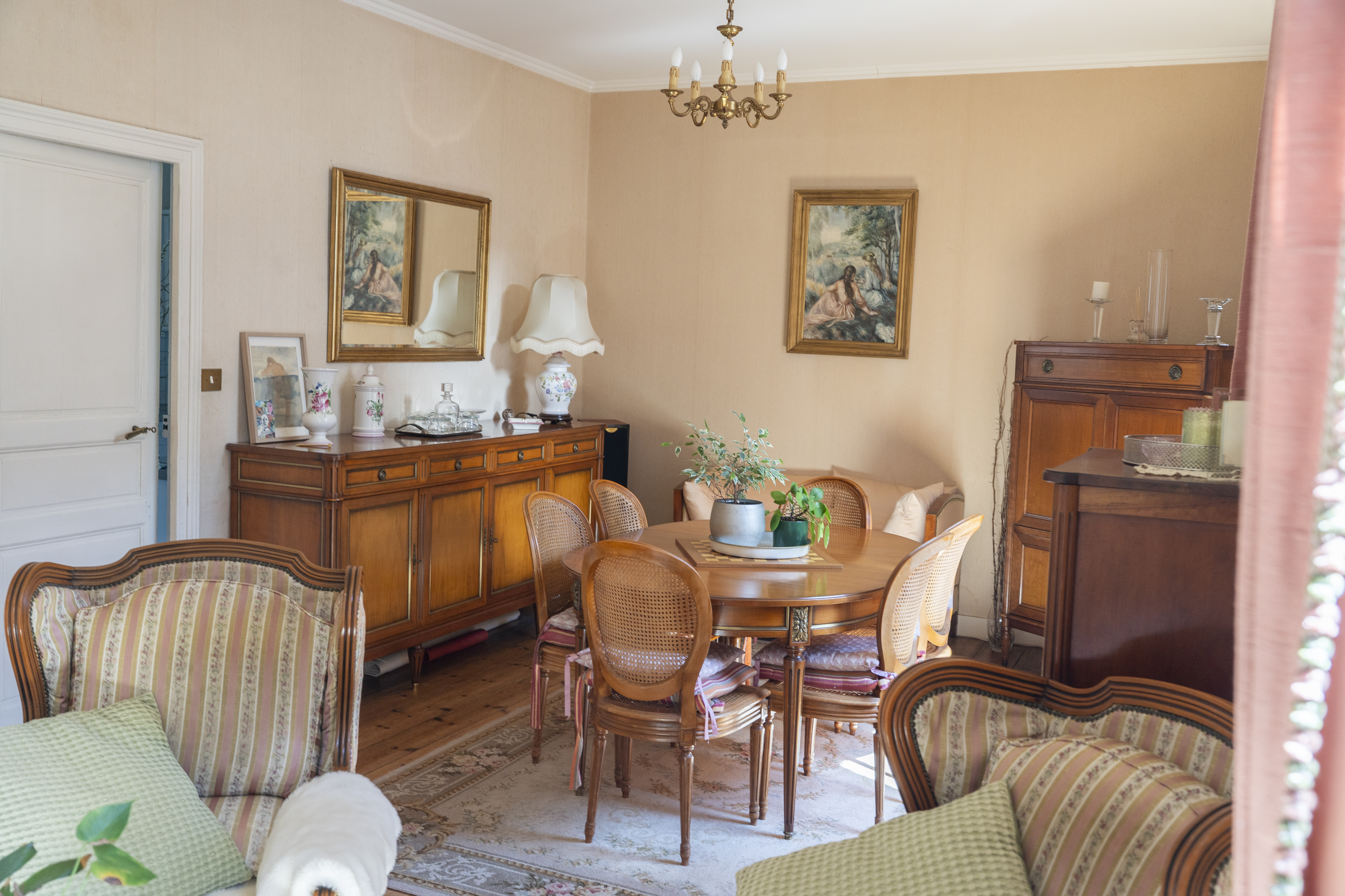 Townhouse between the train station district and the town centre of St Brieuc.