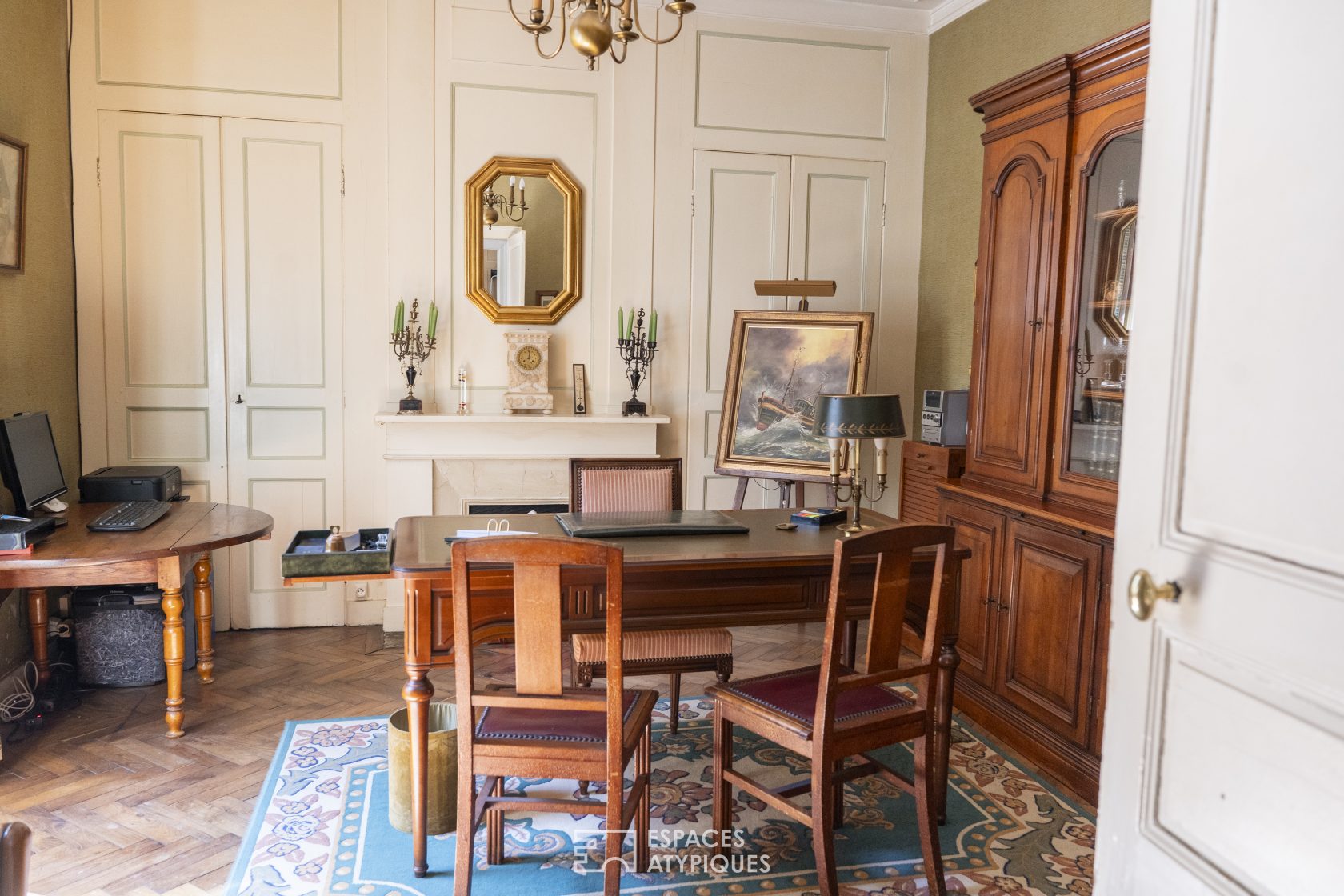 Townhouse between the train station district and the town centre of St Brieuc.