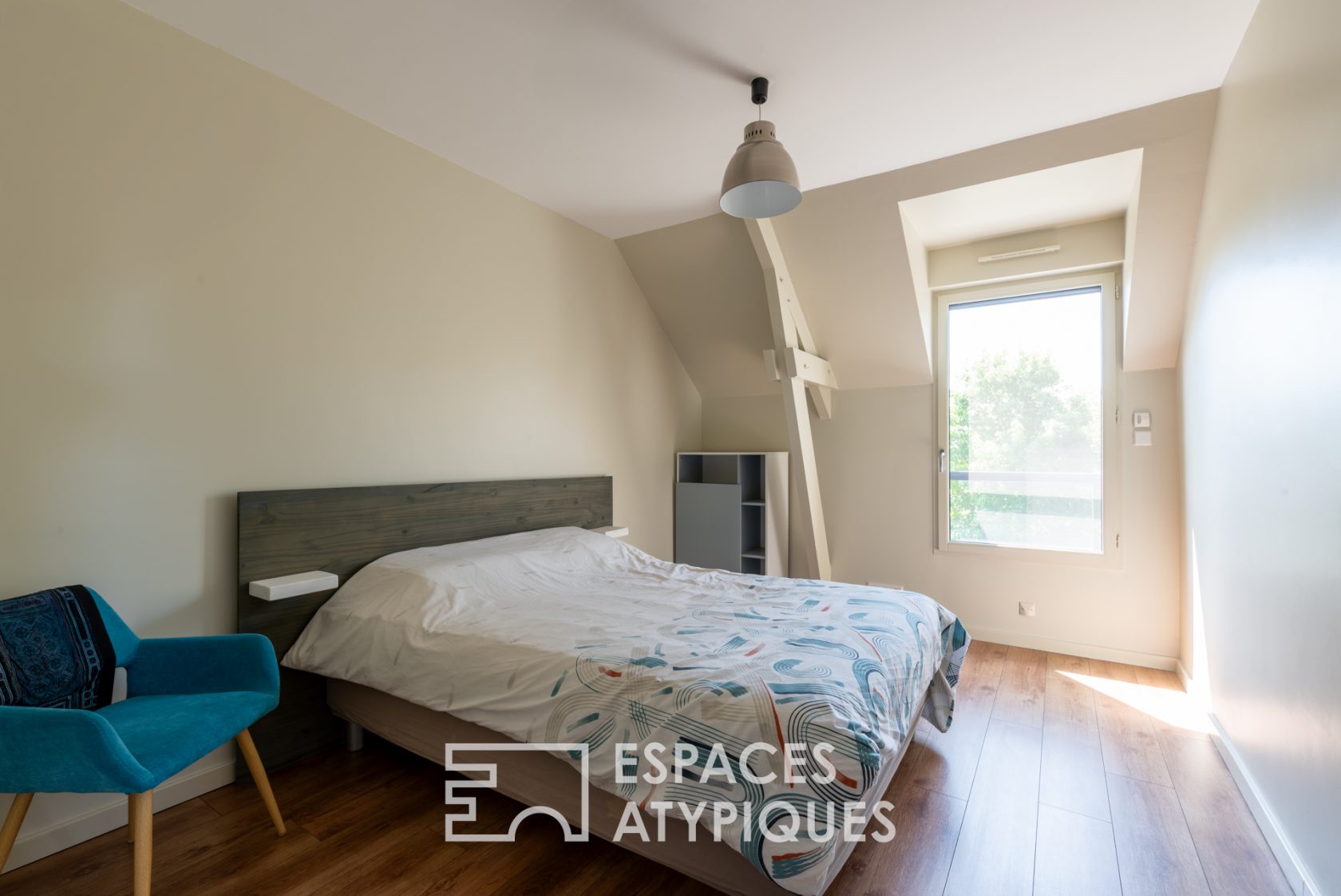 Maison d’architecte écologique dans un hameau verdoyant de Vitré