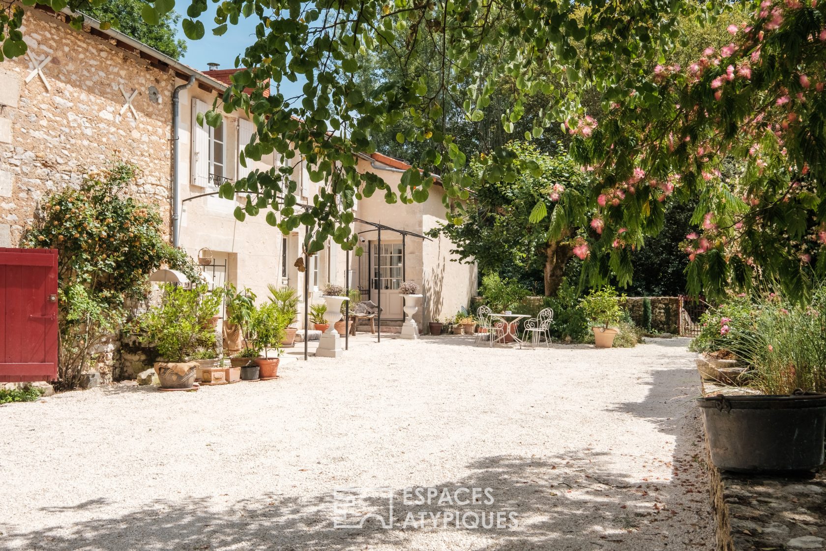 15th century character house, an ode to authenticity