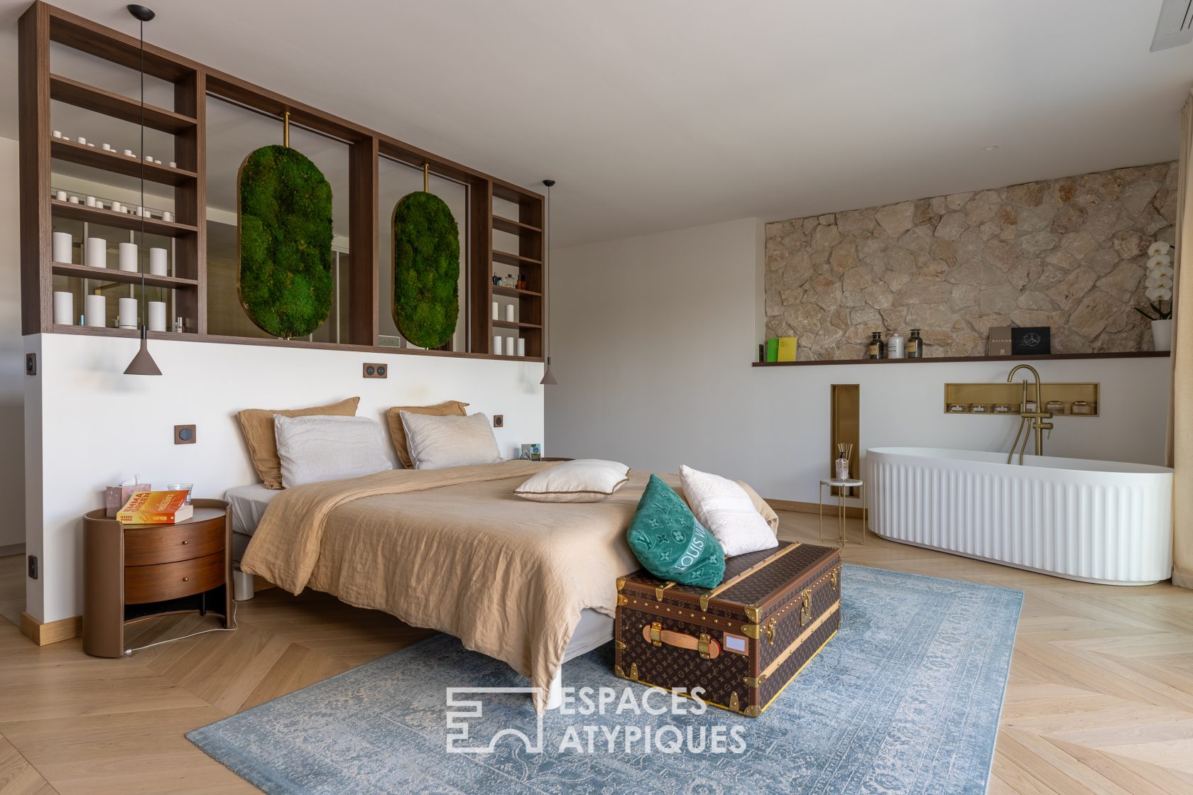 Moderne, ebenerdige Villa mit Blick auf den Golfplatz