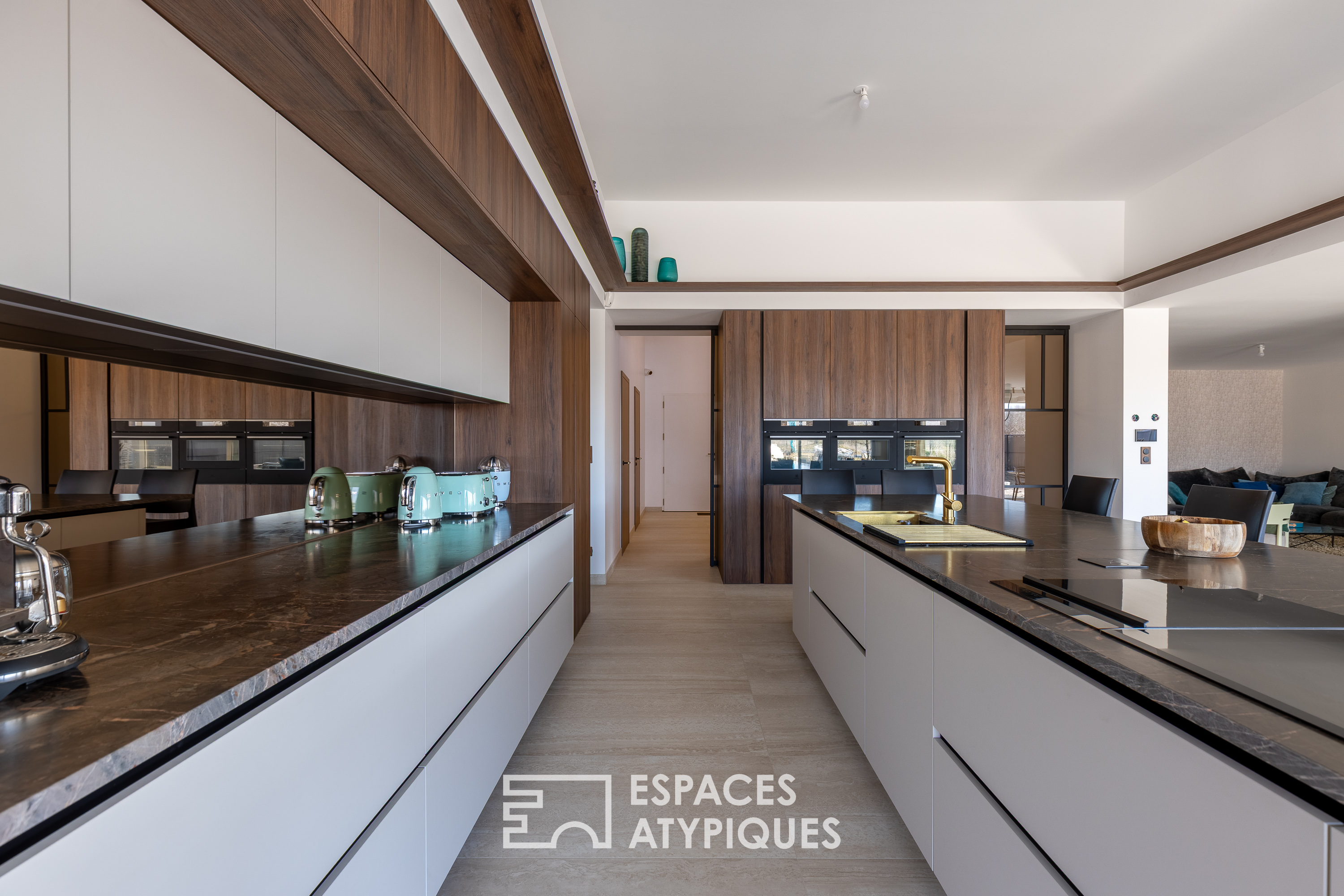 Villa contemporaine de plain-pied avec vue sur le golf