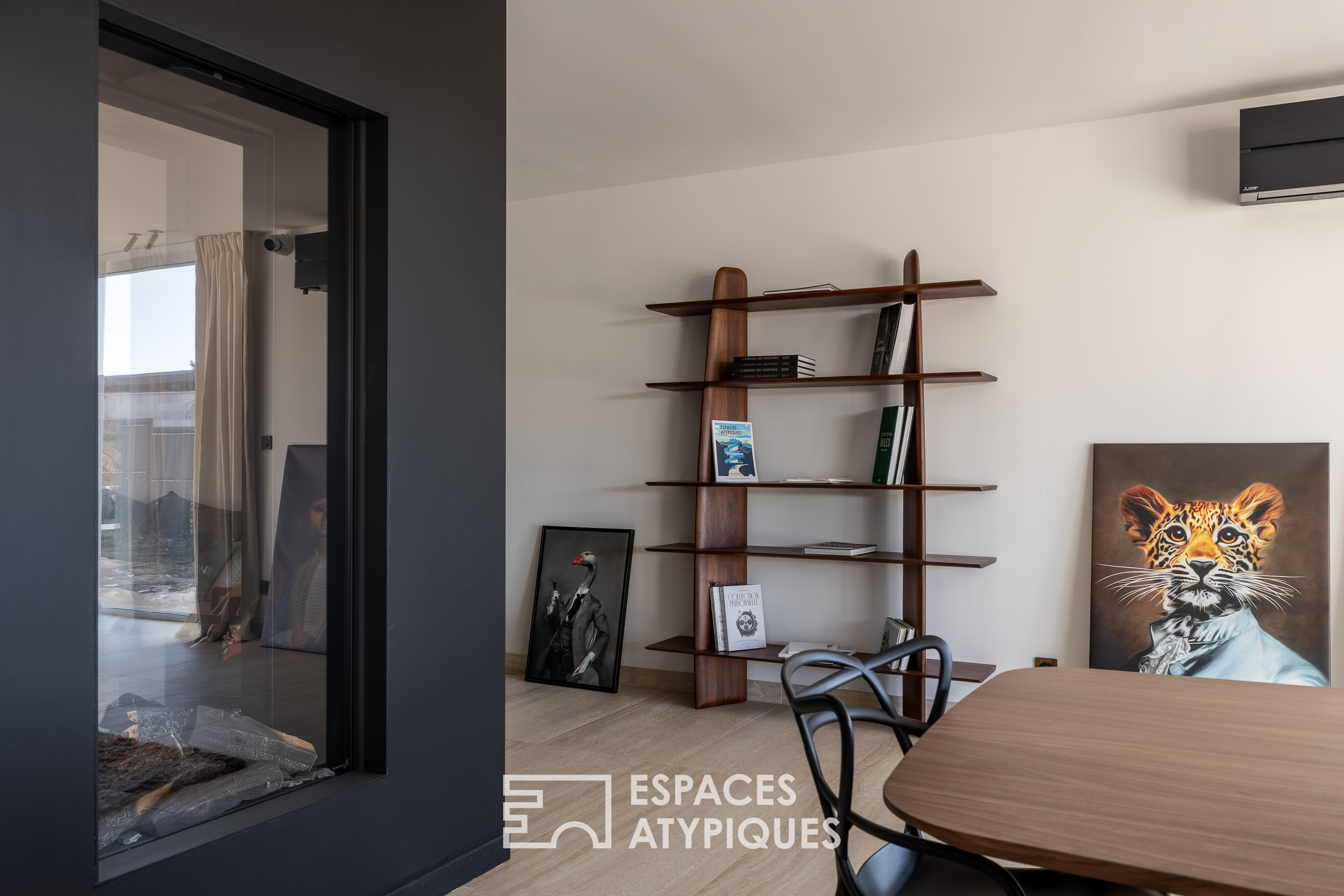 Villa contemporaine de plain-pied avec vue sur le golf