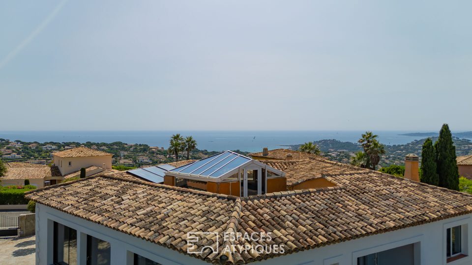 Villa contemporaine vue mer et golf