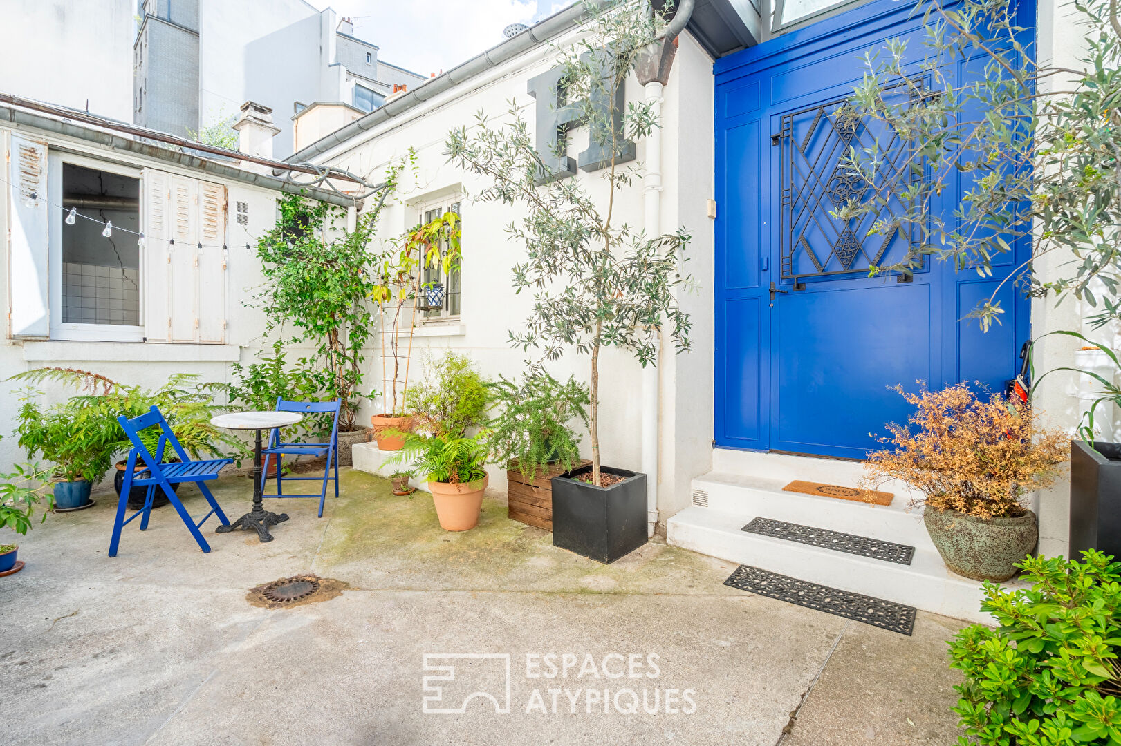 Duplex Workshop with Mixed Use and Terraces