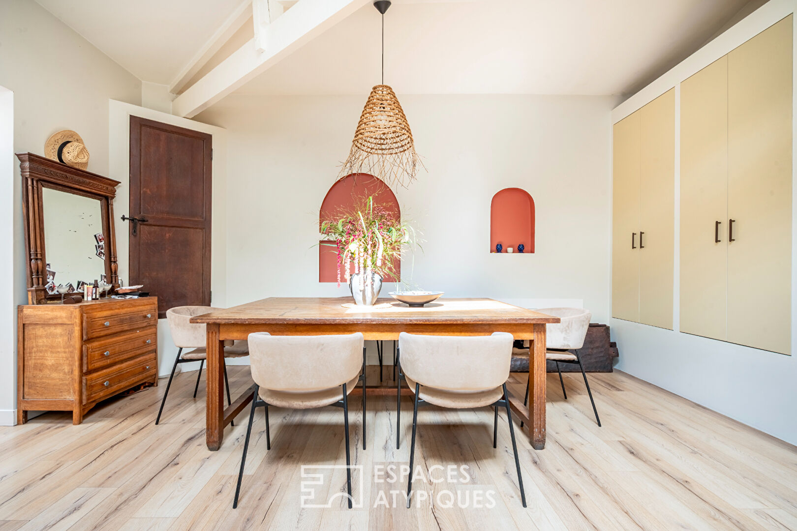 Duplex Workshop with Mixed Use and Terraces