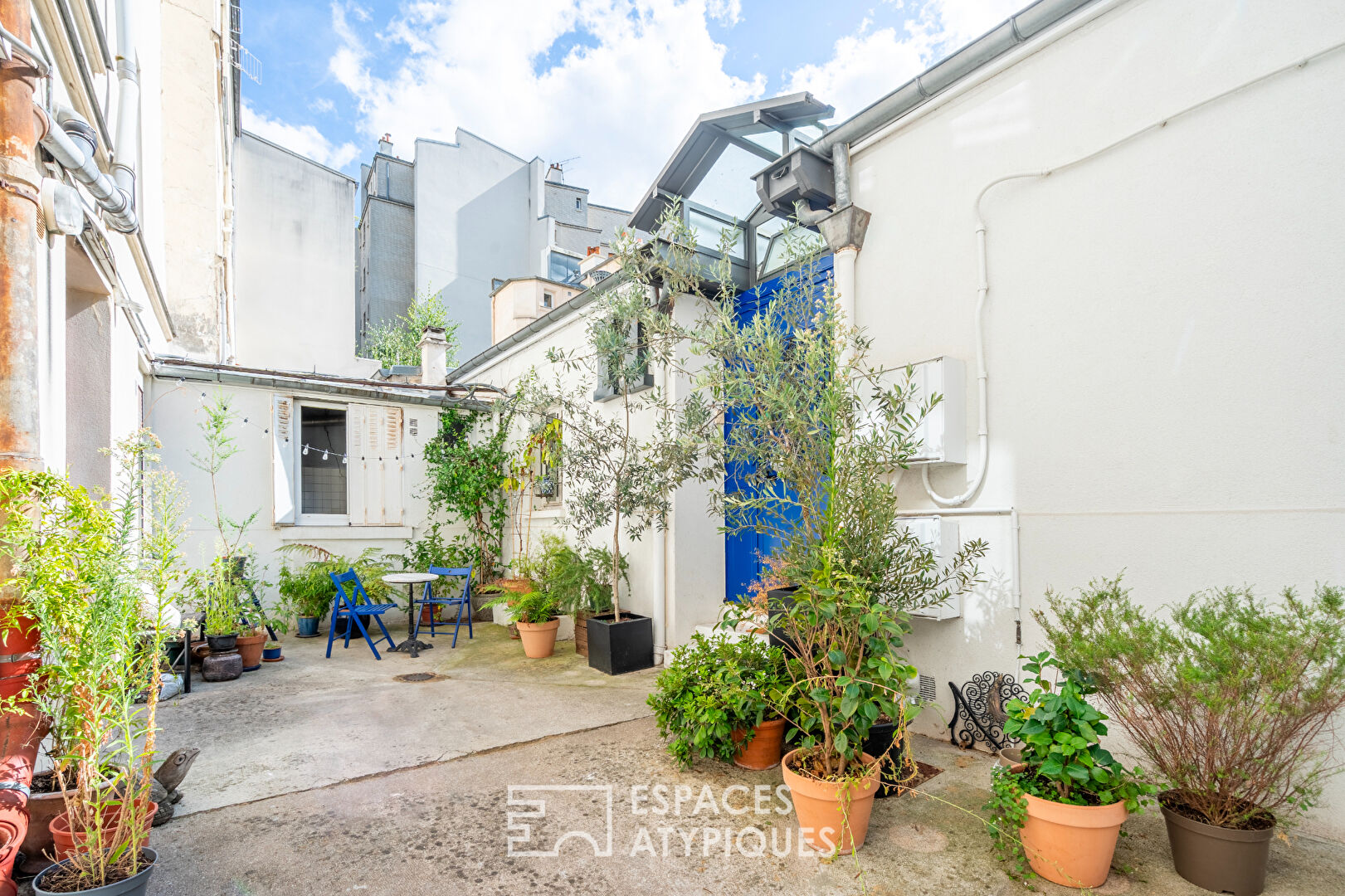 Duplex Workshop with Mixed Use and Terraces