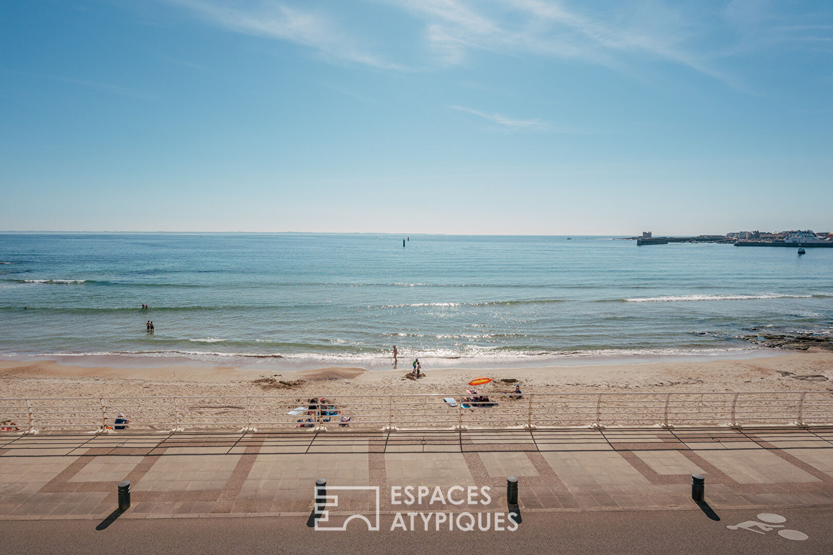 1920s house facing the Grande Plage in Quiberon