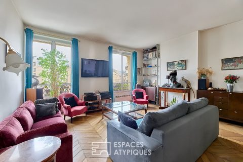 Crossing apartment in the heart of the capital