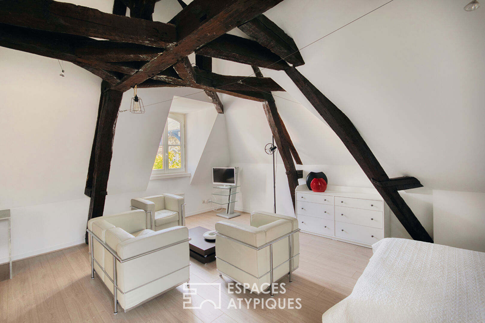 Appartement de charme sous les combles dans le centre historique d’ Amiens