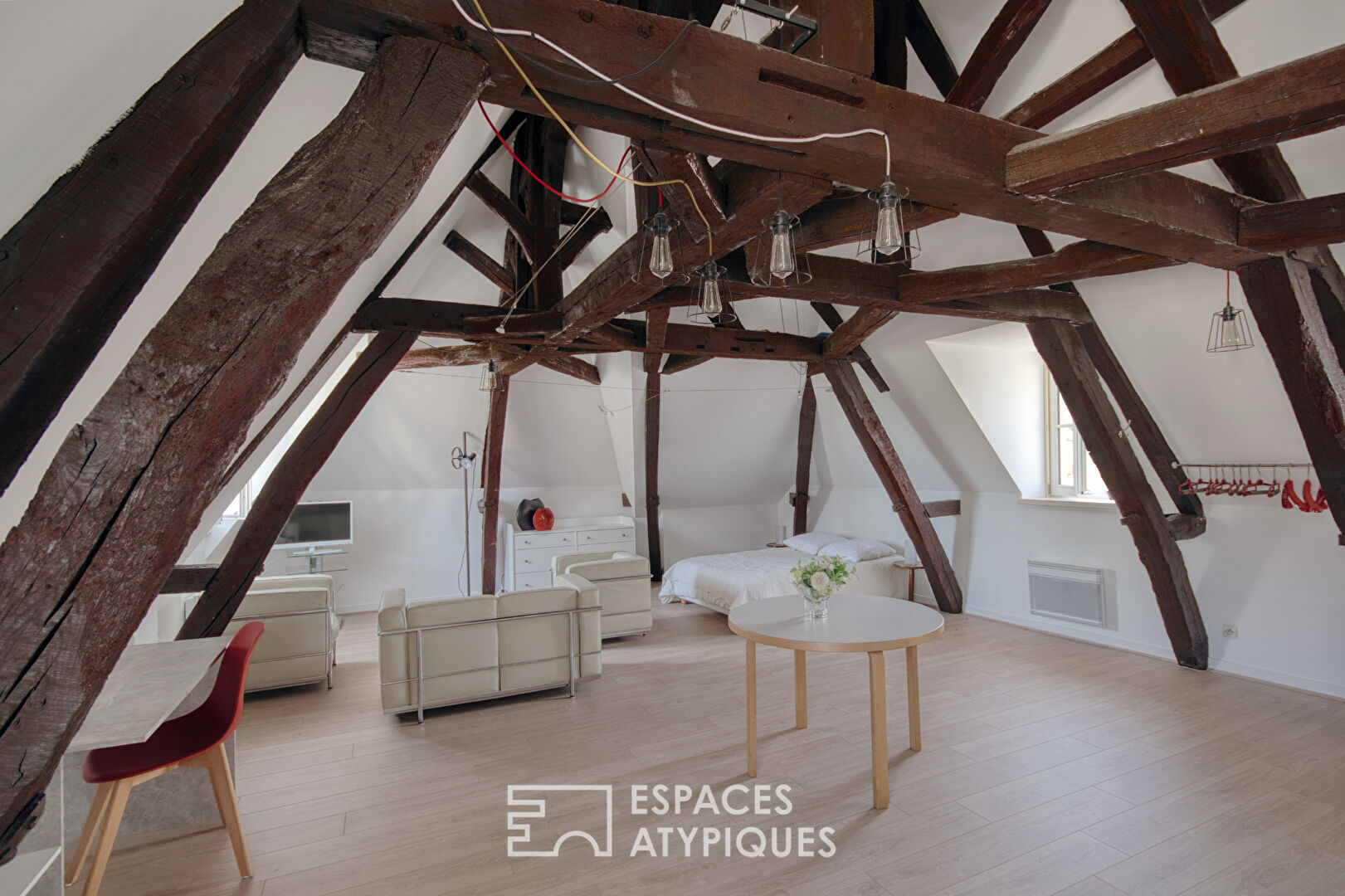 Appartement de charme sous les combles dans le centre historique d’ Amiens