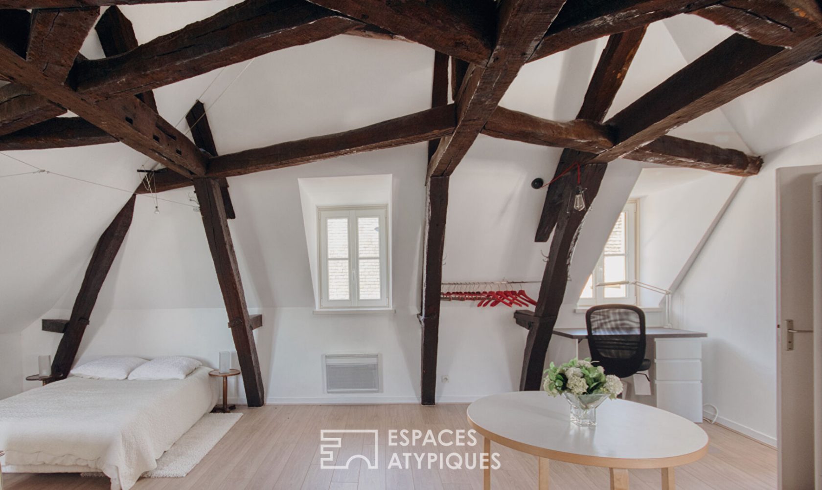 Appartement de charme sous les combles dans le centre historique d’ Amiens