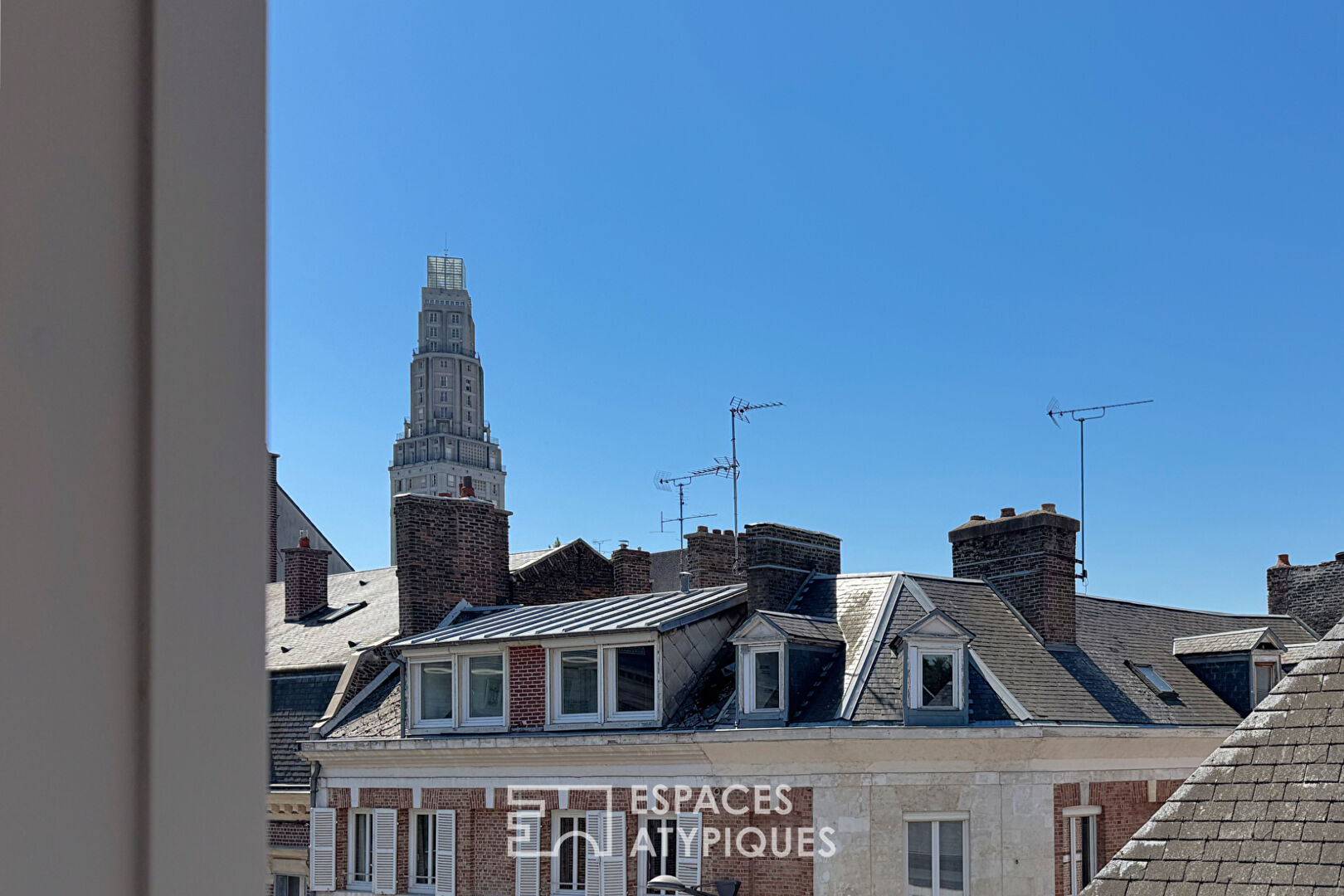 Appartement de charme sous les combles dans le centre historique d’ Amiens