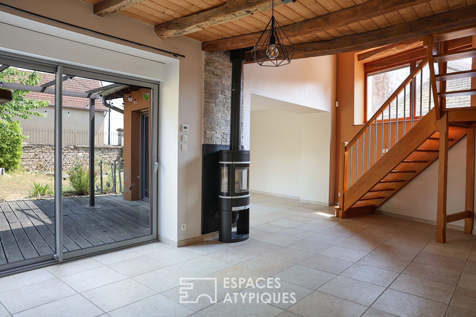 Ancienne forge entièrement rénovée en maison familiale