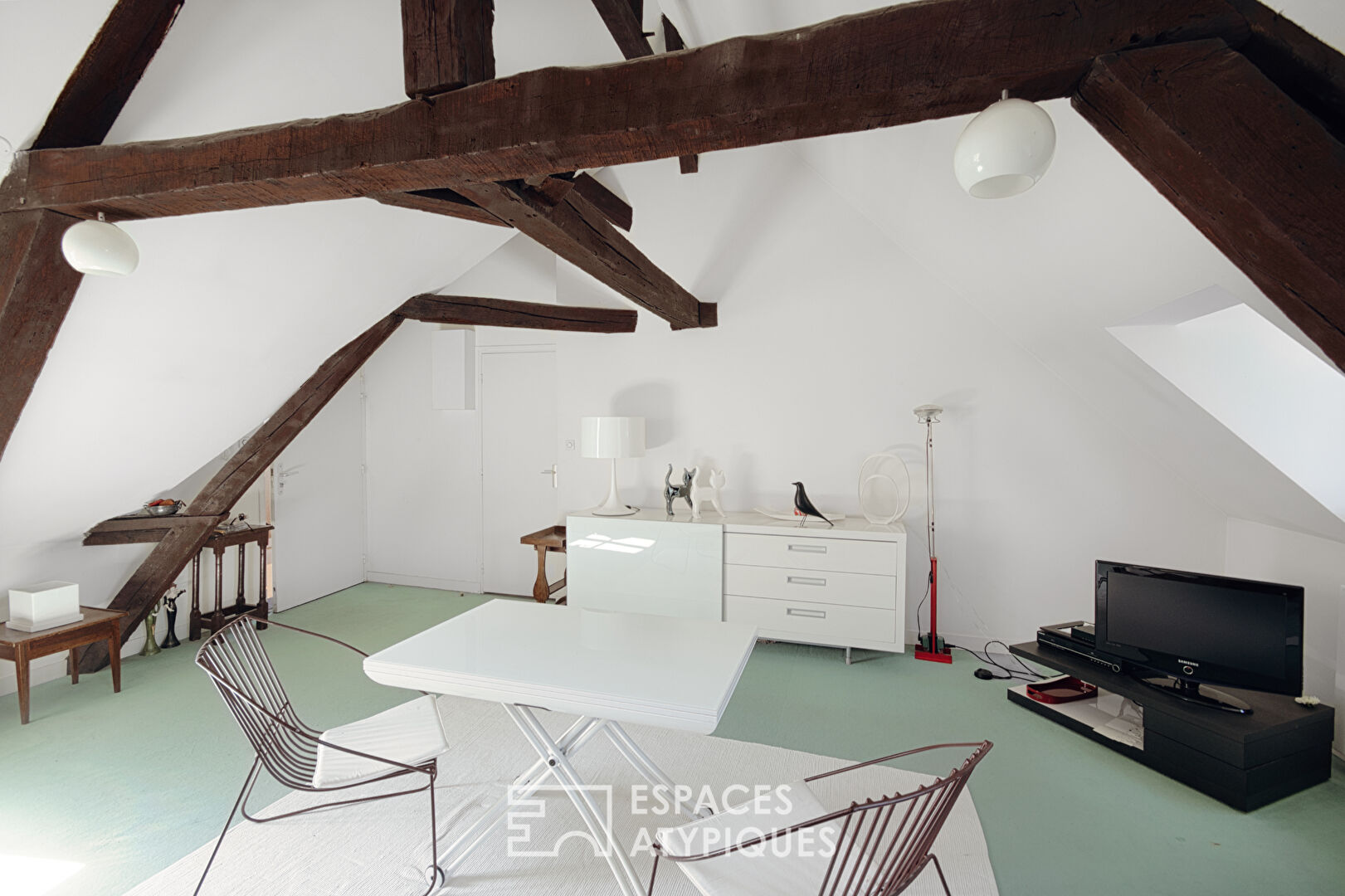 Apartment with view of the Cathedral in the historic center of Amiens