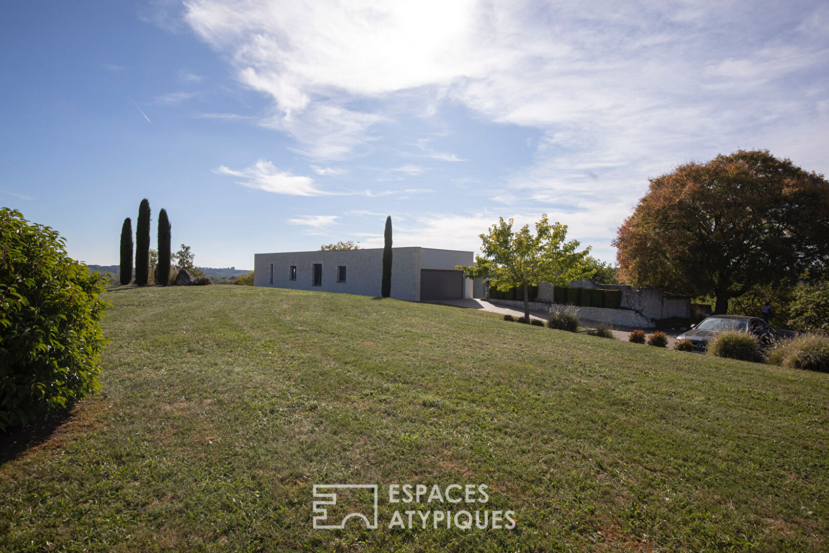 Architect-designed house with panoramic views and high-end amenities