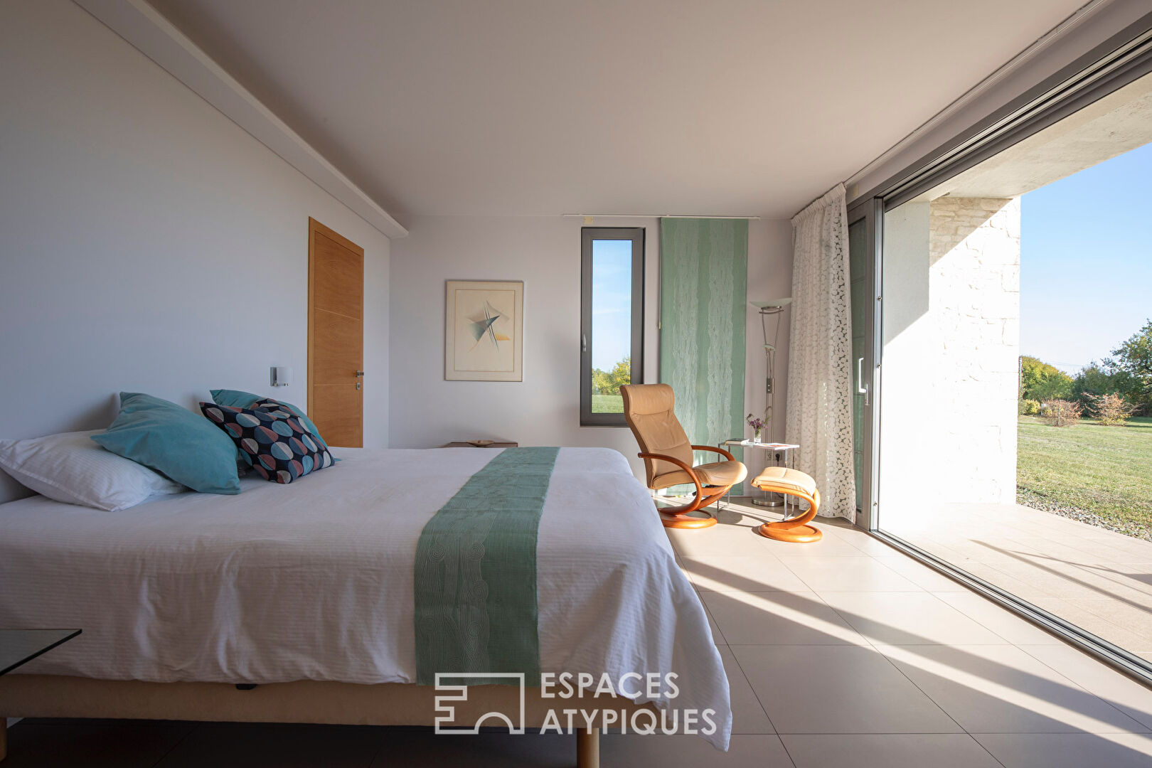 Architect-designed house with panoramic views and high-end amenities