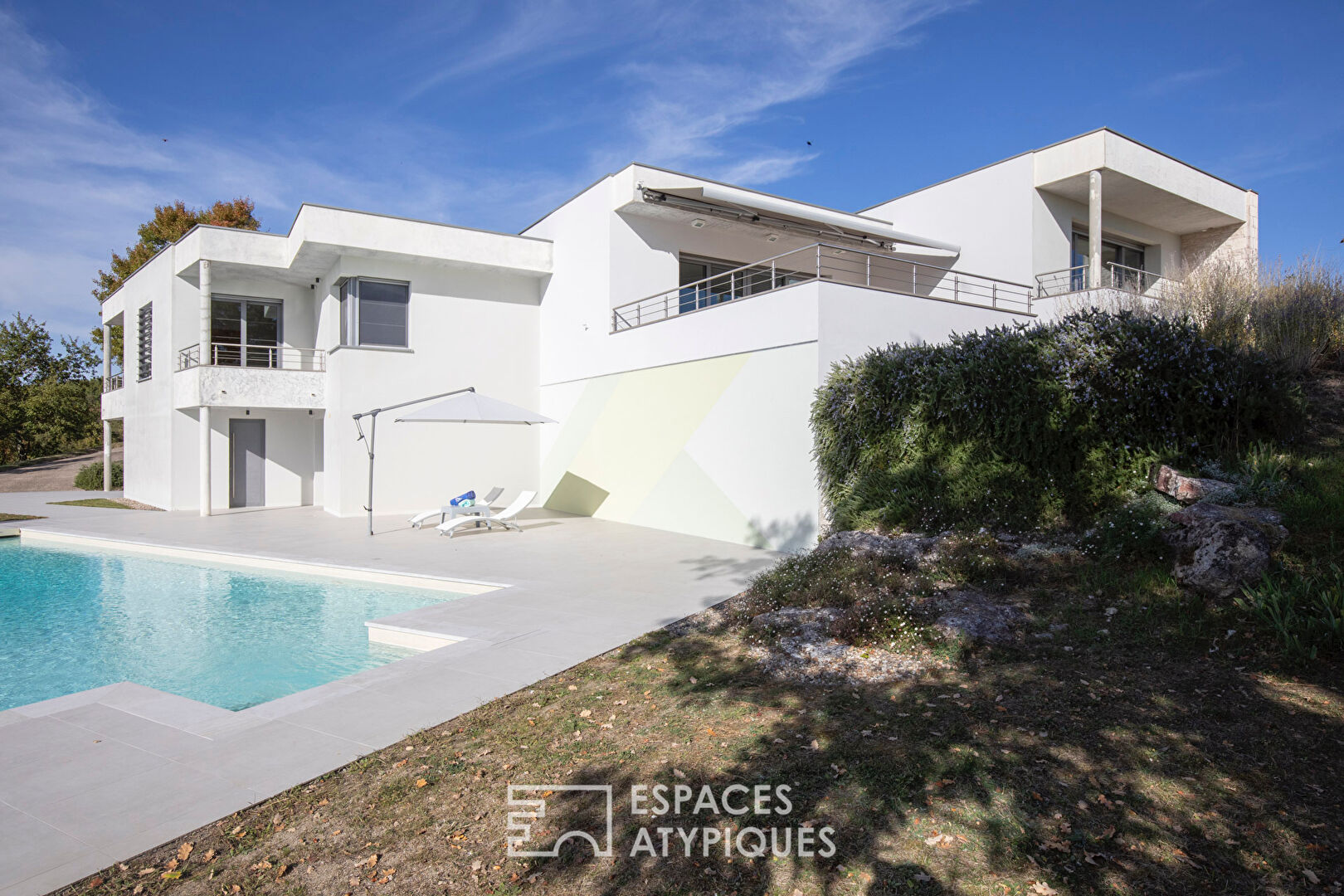 Architect-designed house with panoramic views and high-end amenities