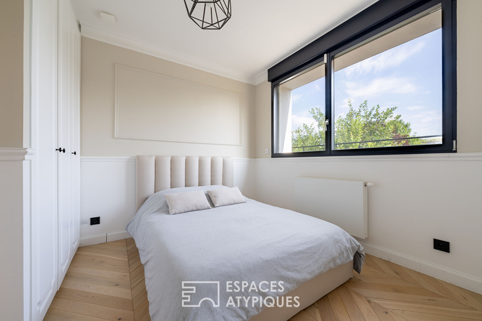 Contemporary house with jacuzzi Croix Mairie
