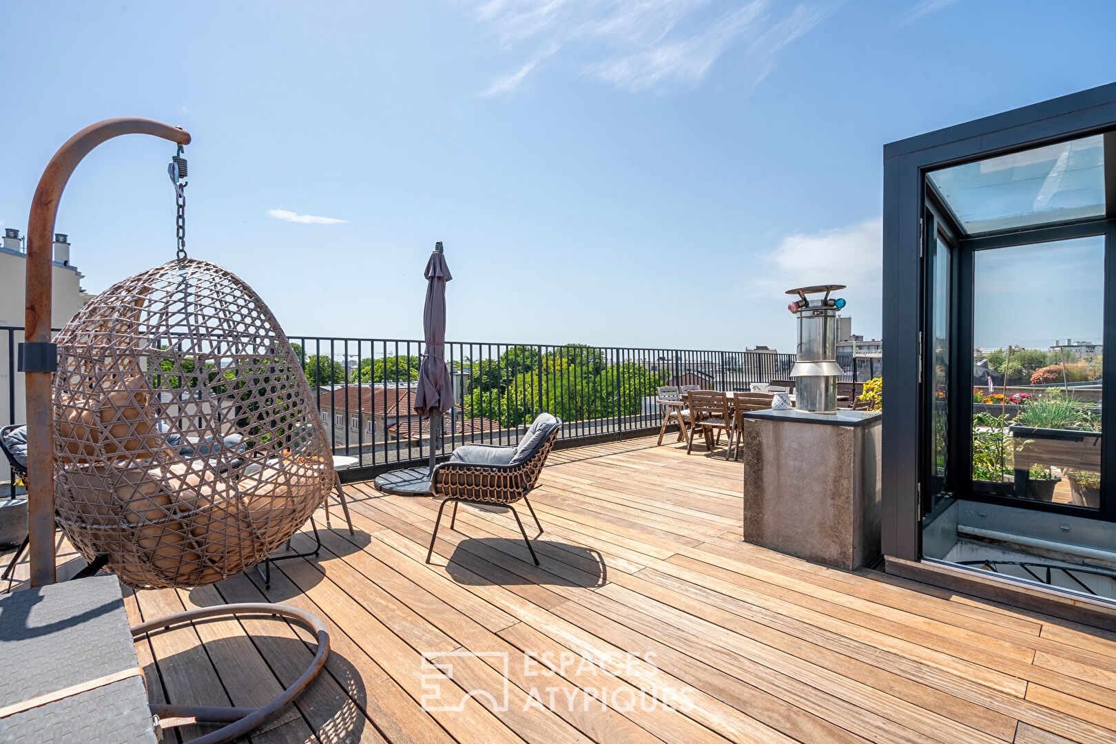 Top floor with rooftop and breathtaking view
