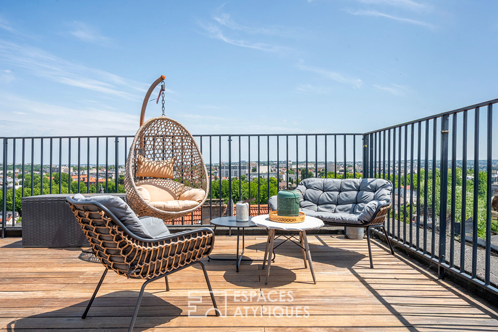 Top floor with rooftop and breathtaking view