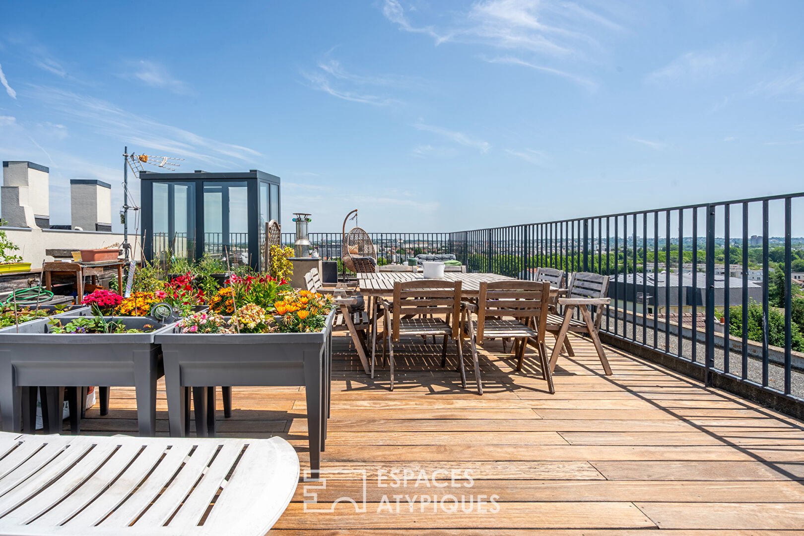 Top floor with rooftop and breathtaking view