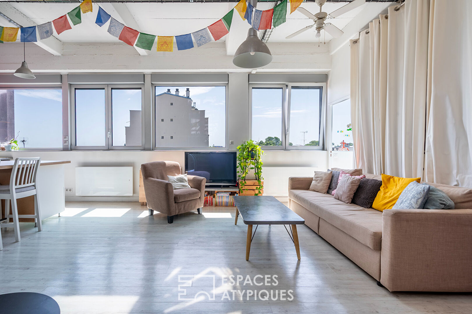 Top floor with rooftop and breathtaking view