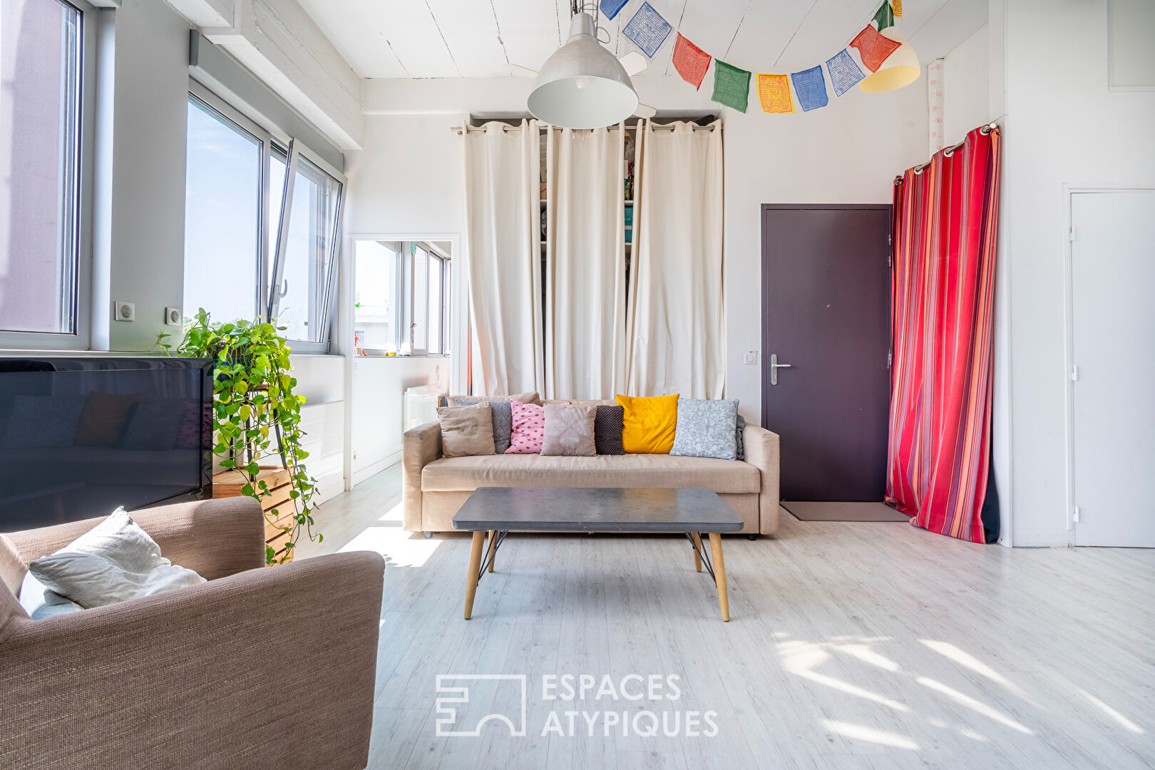 Top floor with rooftop and breathtaking view