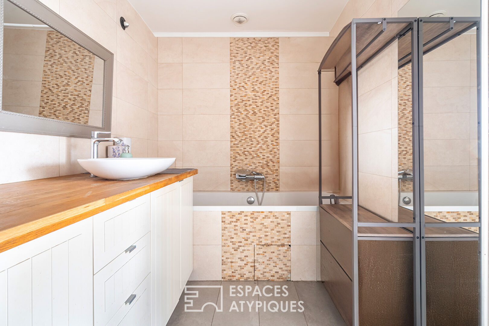 Top floor with rooftop and breathtaking view