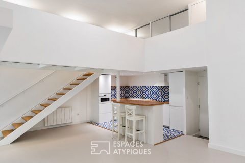 Loft-style apartment in the city center with terrace
