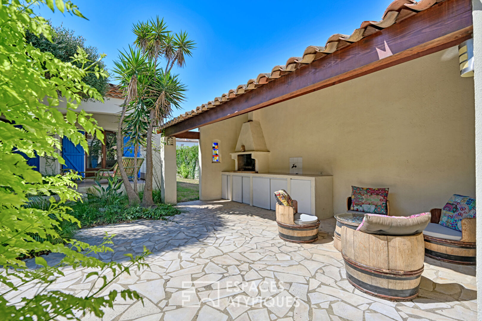 Maison provençale avec piscine et grand jardin au sein d’un environnement calme